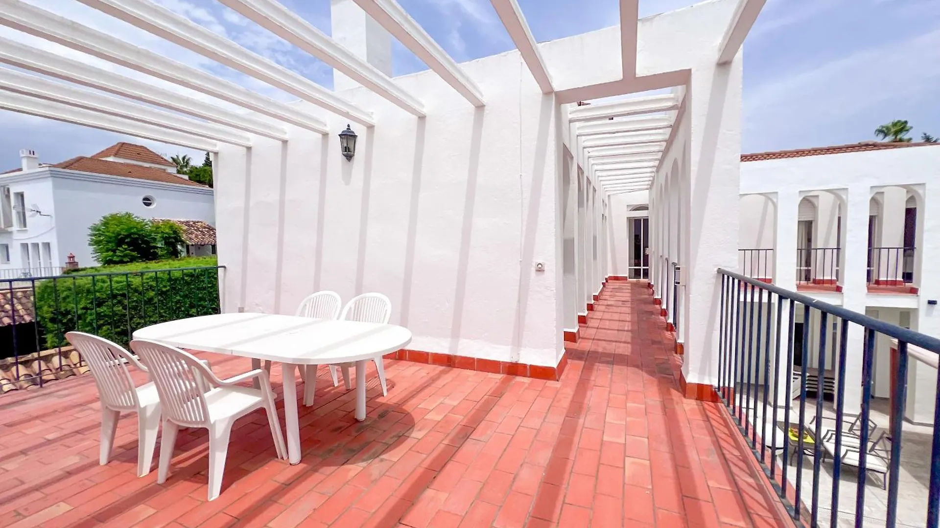 Villa Malibu Cerca De Puerto Banus Por Douvlecom ماربيا