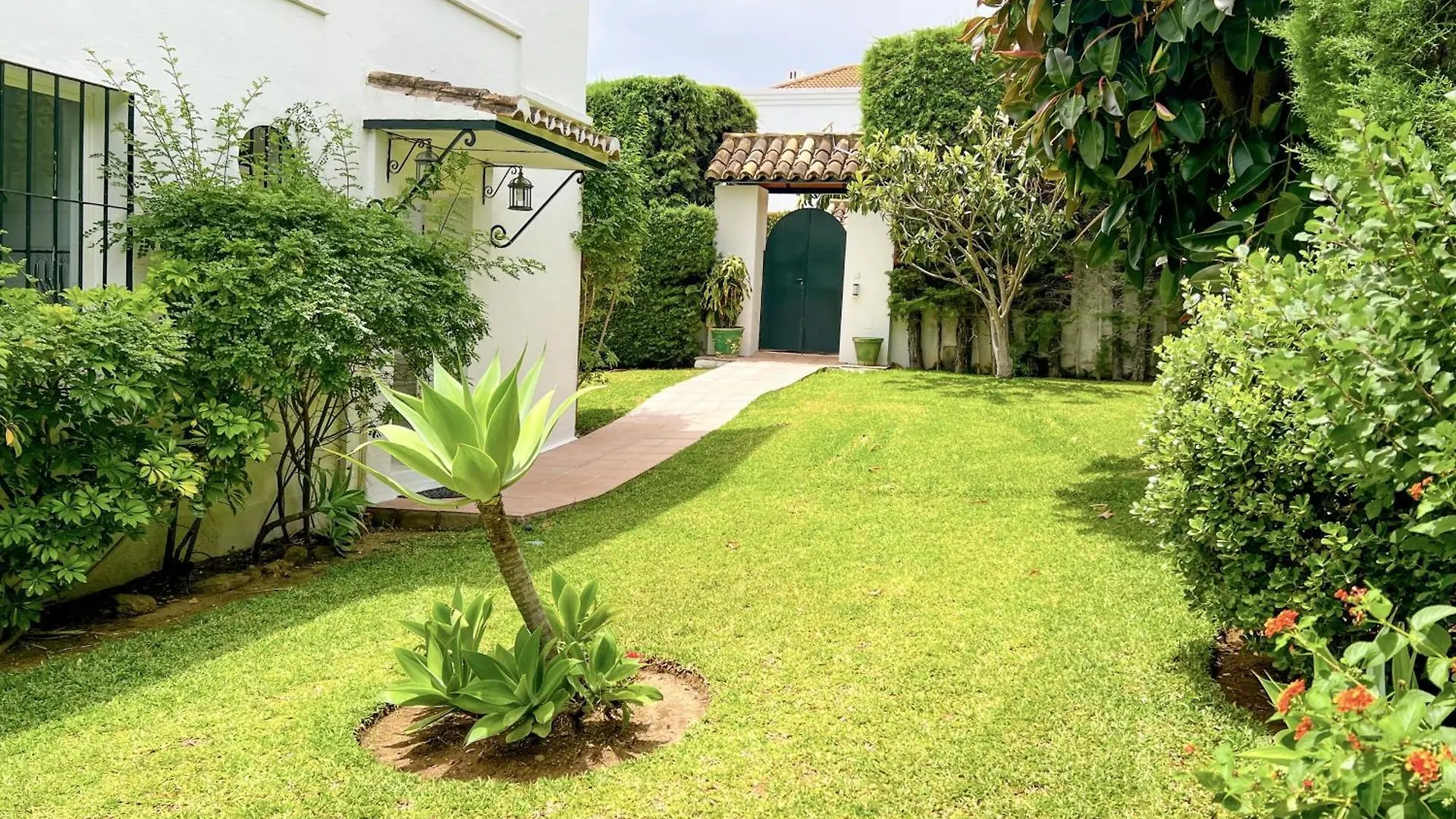 Villa Malibu Cerca De Puerto Banus Por Douvlecom ماربيا إسبانيا