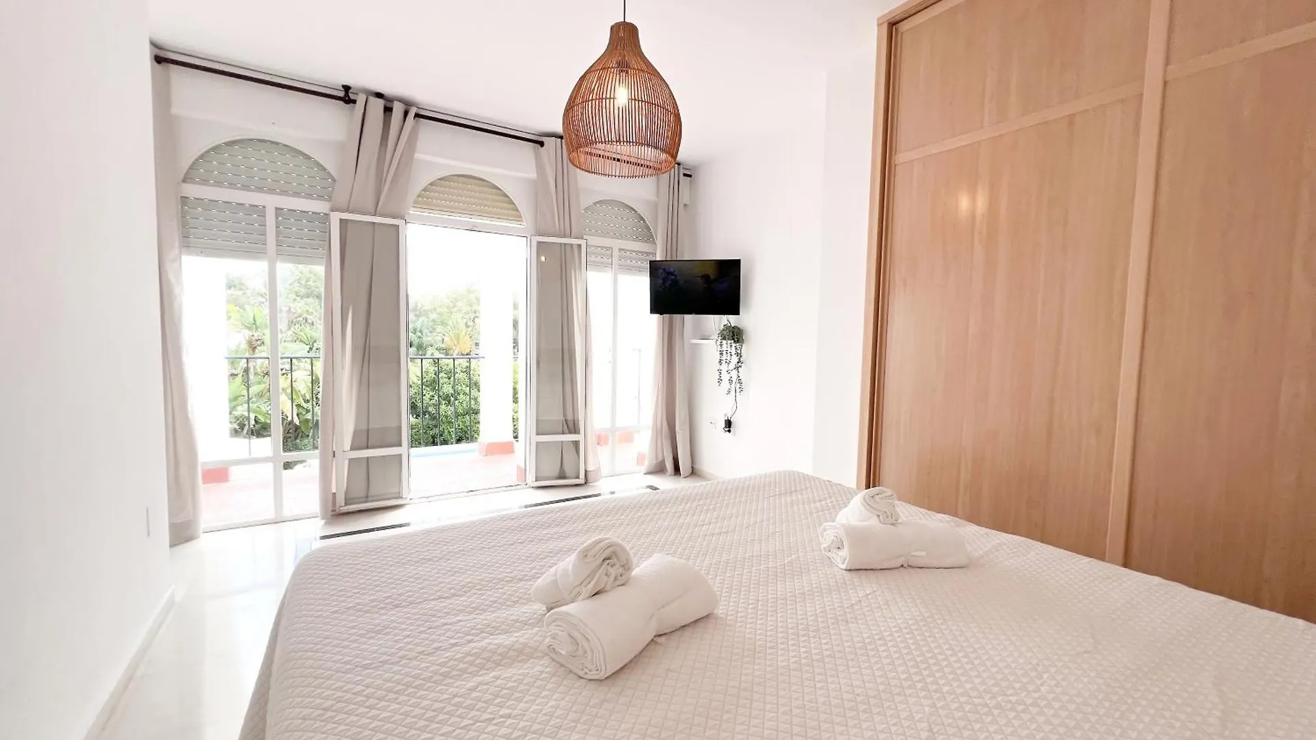 Villa Malibu Cerca De Puerto Banus Por Douvlecom ماربيا